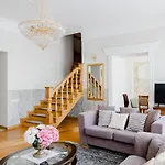 Dream - Gorgeous Two-level 3-bedroom 170m2