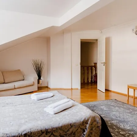Apartment Dream - Gorgeous Two-level 3-bedroom 170m2 Tallinn