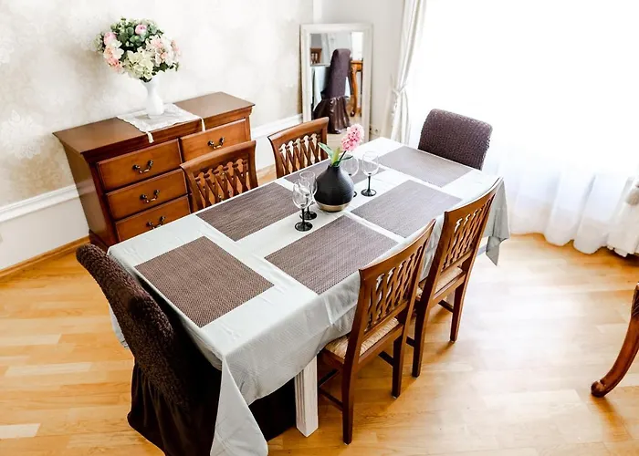 Dream - Gorgeous Two-level 3-bedroom 170m2 Daire *