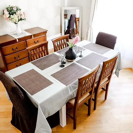 Dream - Gorgeous Two-level 3-bedroom 170m2 Apartmán *